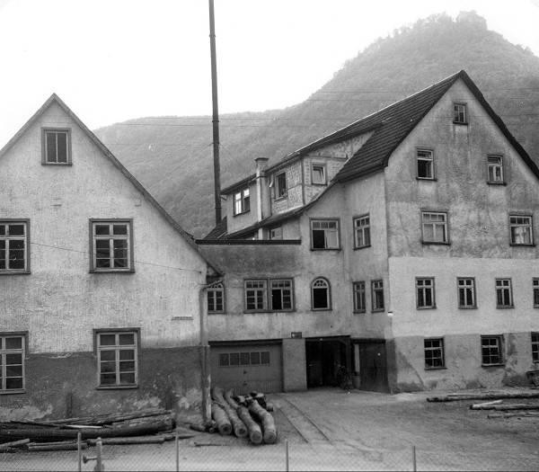 Die "Mühle" auf dem Gelände in der Ludwigstraße 40 war bis 1986 im Besitz der  Fa. Gebr. Vöhringer. (Aufnahme 1985, Foto: Archiv GHV)