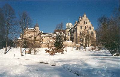Schlossanlage aus süd-westlicher Blickrichtung (Photo: W. Reiff, 2005)